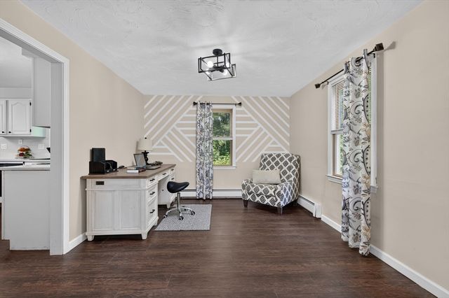 8 Marks Way, Sutton, MA 01590