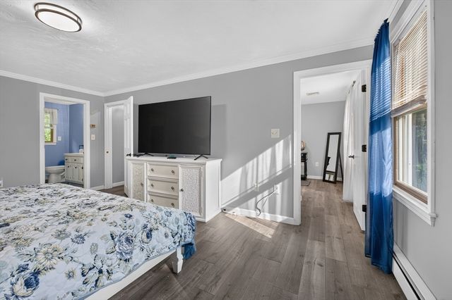 8 Marks Way, Sutton, MA 01590