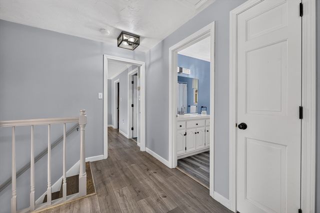8 Marks Way, Sutton, MA 01590