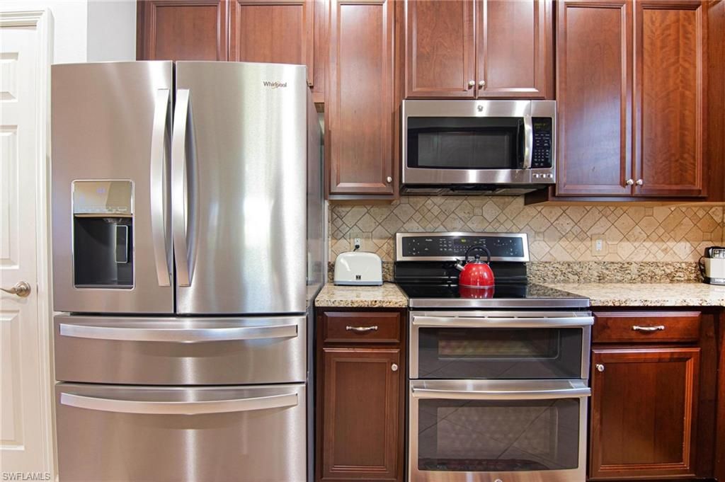 2637 Vareo CT, CAPE CORAL, FL 33991 — photo 3