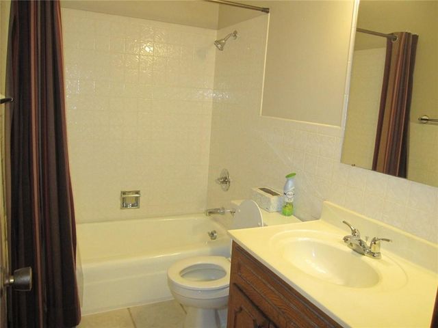 3904 N 29th Street, St Joseph, MO 64506