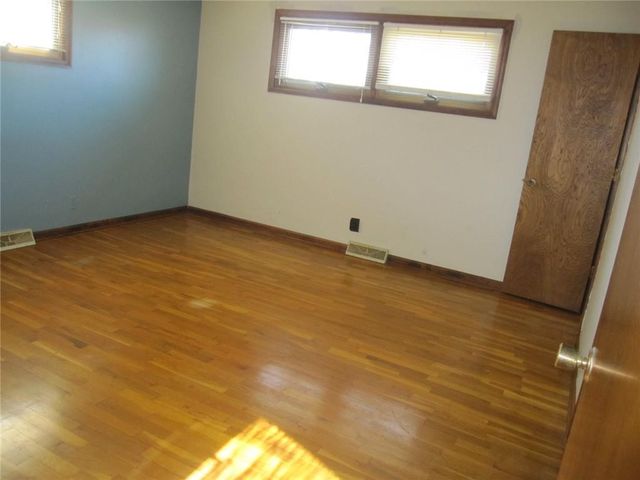 3904 N 29th Street, St Joseph, MO 64506