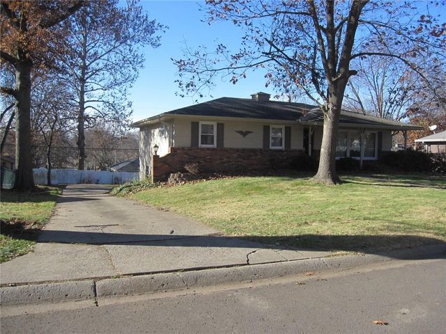 3904 N 29th Street, St Joseph, MO 64506