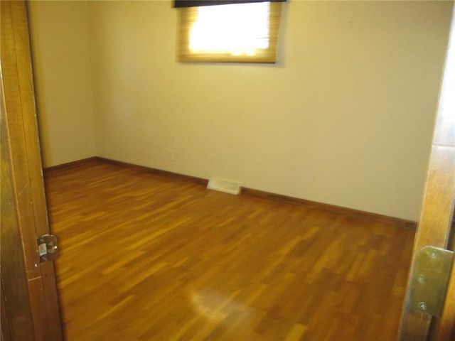 3904 N 29th Street, St Joseph, MO 64506