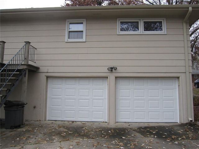 3904 N 29th Street, St Joseph, MO 64506