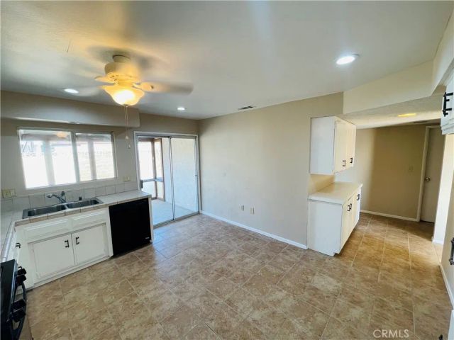 678 Monterey Place, Hemet, CA 92543