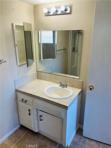 678 Monterey Place, Hemet, CA 92543