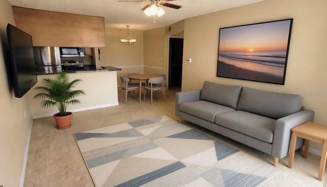 302 LAKE PARSONS GREEN 102, Brandon, FL 33511