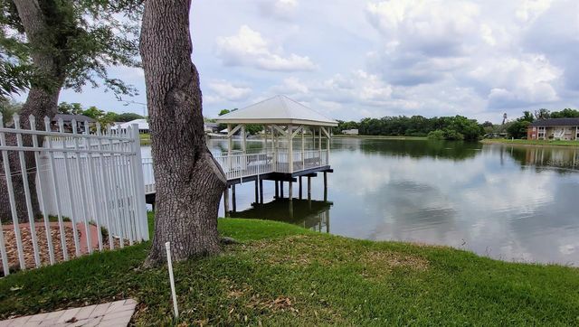 302 LAKE PARSONS GREEN 102, Brandon, FL 33511