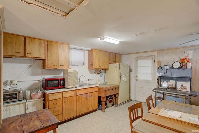 317 W Water Street, Newburgh, IN 47630