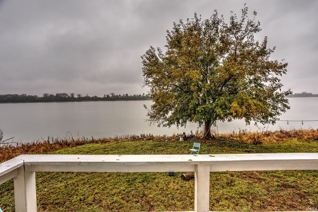 317 W Water Street, Newburgh, IN 47630