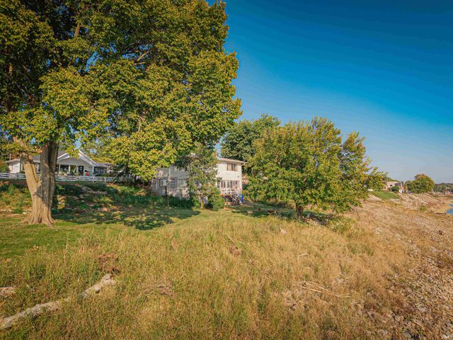 317 W Water Street, Newburgh, IN 47630