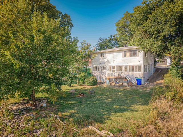 317 W Water Street, Newburgh, IN 47630