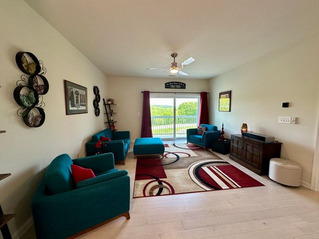 1108 Peters Farm Way 1108, Westborough, MA 01581