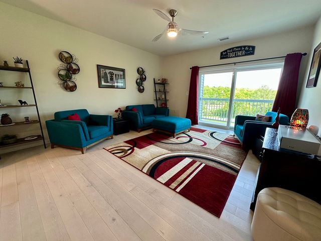 1108 Peters Farm Way 1108, Westborough, MA 01581