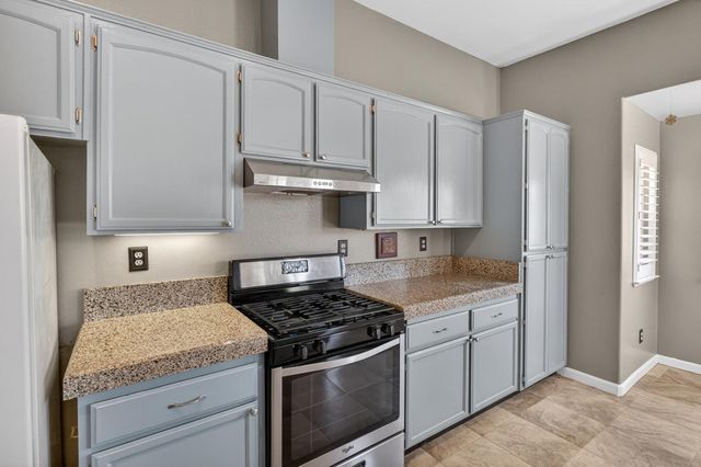 8505 Ardennes Way, Elk Grove, CA 95758