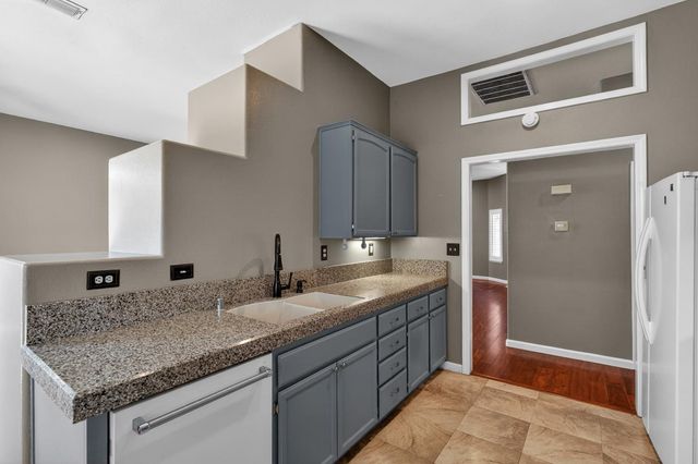 8505 Ardennes Way, Elk Grove, CA 95758
