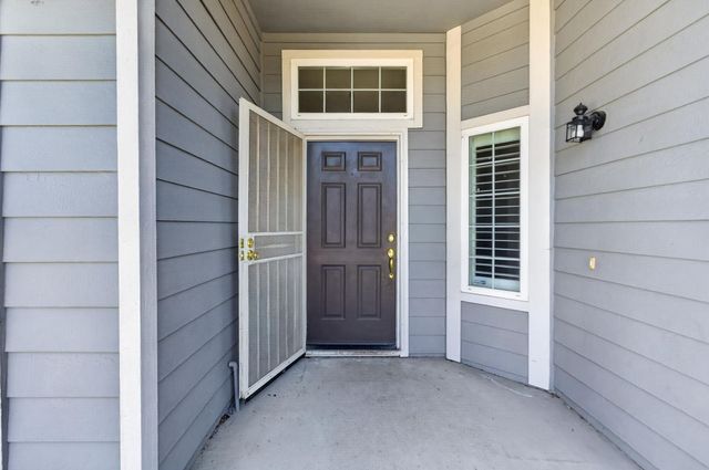 8505 Ardennes Way, Elk Grove, CA 95758