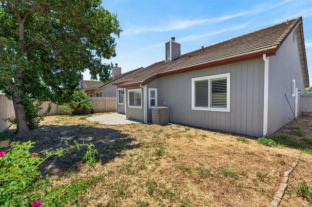 8505 Ardennes Way, Elk Grove, CA 95758