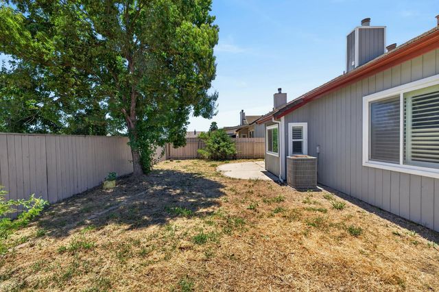 8505 Ardennes Way, Elk Grove, CA 95758