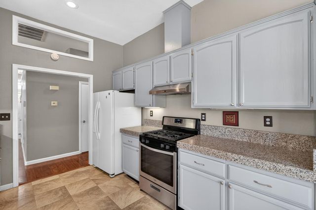 8505 Ardennes Way, Elk Grove, CA 95758