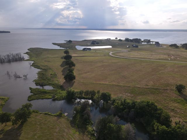 265 Sailview Court, Honey Grove, TX 75446