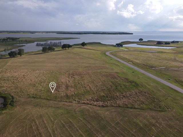 265 Sailview Court, Honey Grove, TX 75446