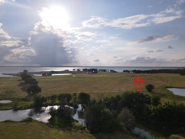 265 Sailview Court, Honey Grove, TX 75446