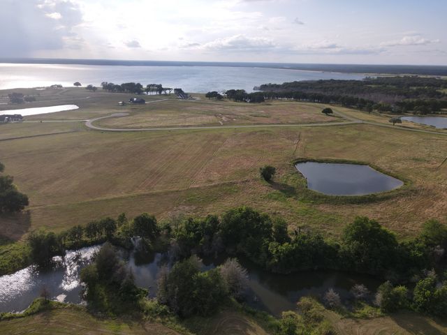 265 Sailview Court, Honey Grove, TX 75446