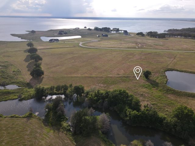 265 Sailview Court, Honey Grove, TX 75446