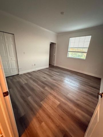 819 SW 147th Ave 1405, Pembroke Pines, FL 33027