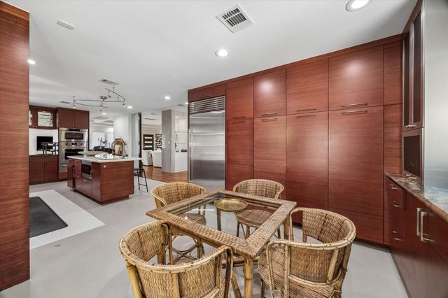 623 Pinehaven Drive, Houston, TX 77024