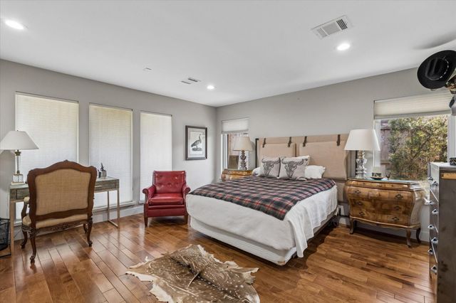 623 Pinehaven Drive, Houston, TX 77024