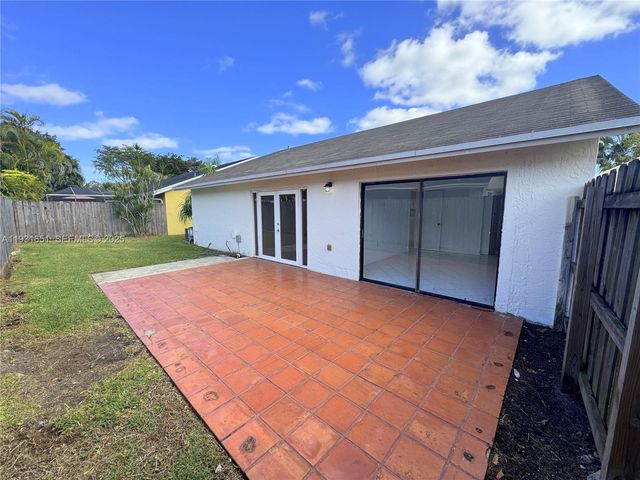 13408 SW 116 CT, Kendall, FL 33176