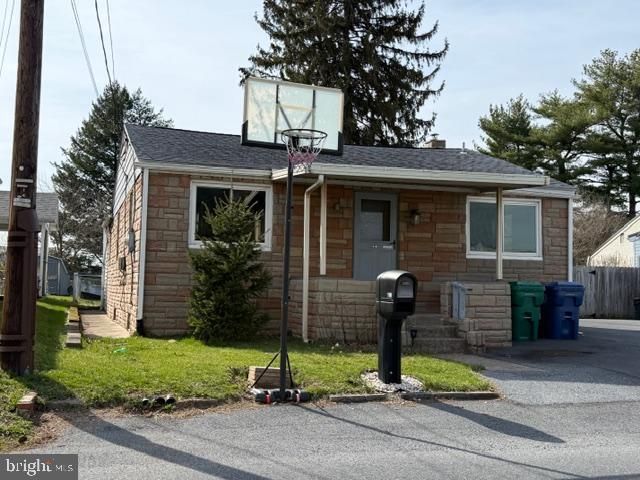 110 BEAVER RD, Harrisburg, PA 17112