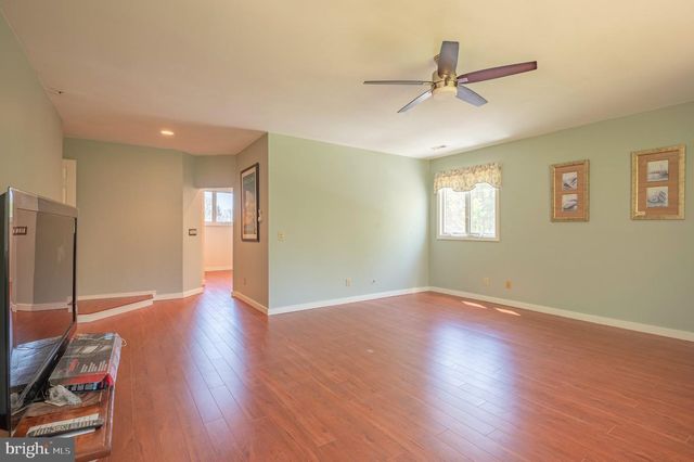 12 UPPER CREEK RD., Stockton, NJ 08559
