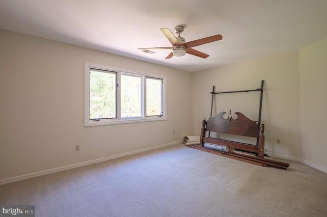 12 UPPER CREEK RD., Stockton, NJ 08559