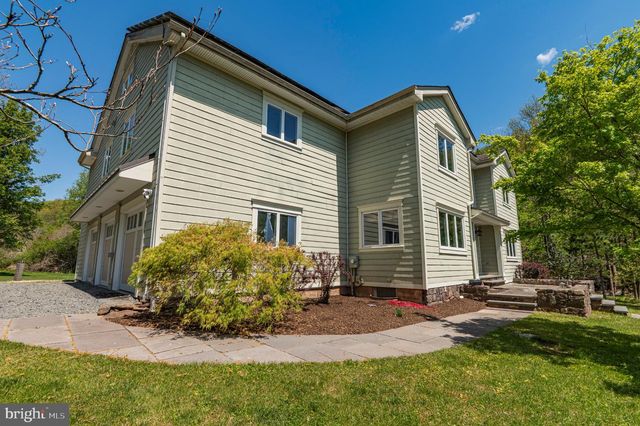 12 UPPER CREEK RD., Stockton, NJ 08559