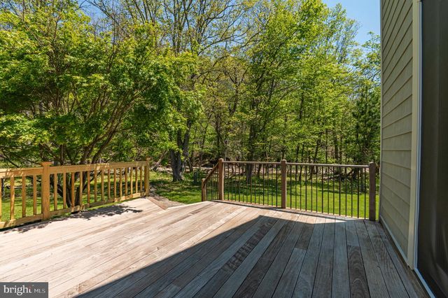 12 UPPER CREEK RD., Stockton, NJ 08559