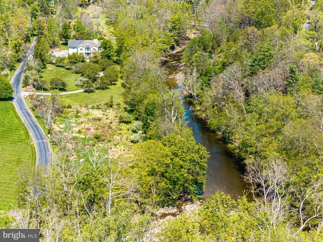 12 UPPER CREEK RD., Stockton, NJ 08559