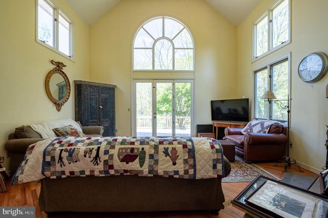 12 UPPER CREEK RD., Stockton, NJ 08559