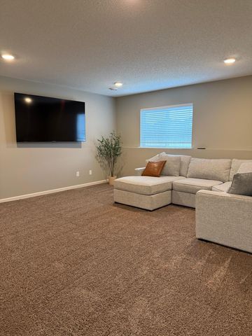 15180 Emory Circle, Apple Valley, MN 55124