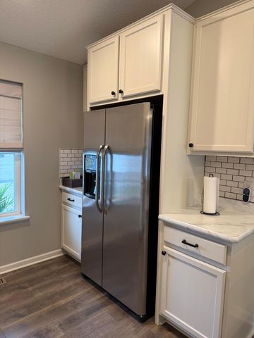 15180 Emory Circle, Apple Valley, MN 55124