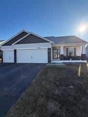 15180 Emory Circle, Apple Valley, MN 55124