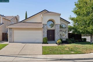 300 Fiddle Creek Pl, San Ramon, CA 94582