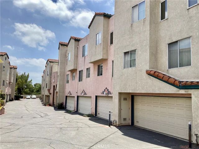 13901 Olive View Lane 2, Sylmar, CA 91342