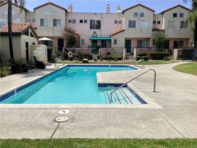 13901 Olive View Lane 2, Sylmar, CA 91342