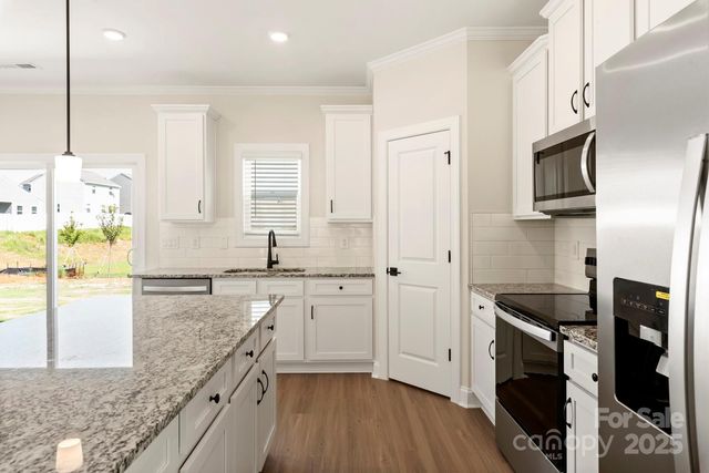 112 Sandypark Court, Troutman, NC 28166
