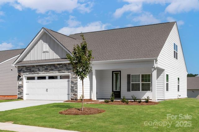 112 Sandypark Court, Troutman, NC 28166