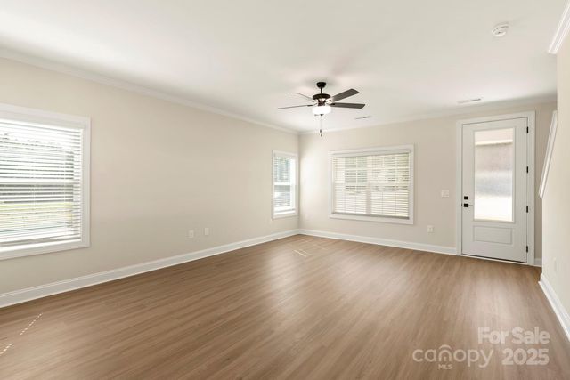 112 Sandypark Court, Troutman, NC 28166